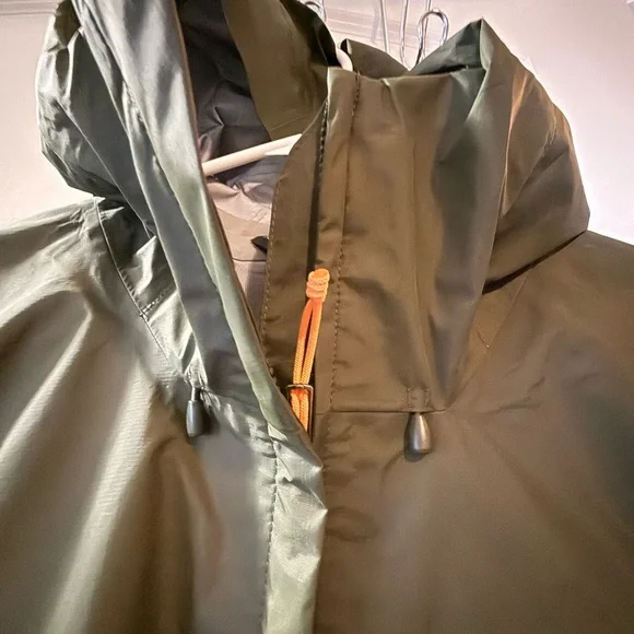 Patagonia Torrentshell 3L Olive Green Rain Jacket - Picture 5 of 9